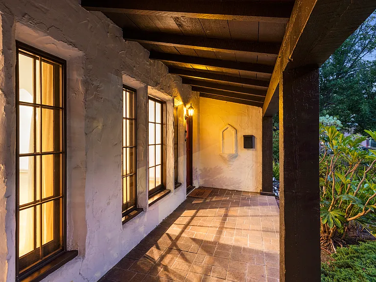 1169 S Sierra Bonita Ave — Photo 5