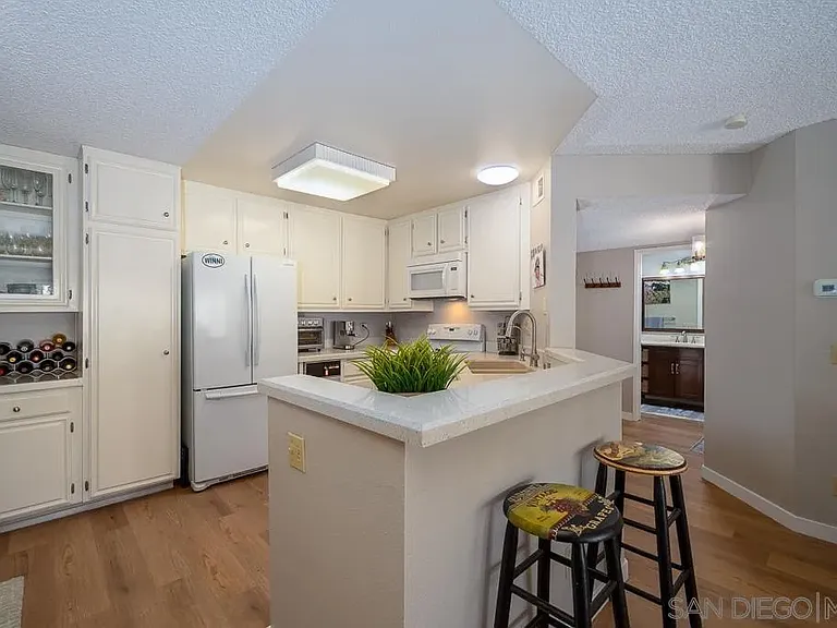 17617 Pomerado Rd #215 — Photo 9