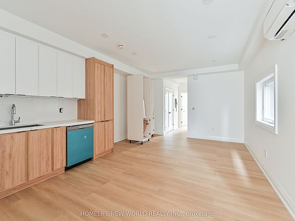 3rd image of 228 Emerson Ave