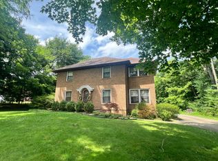 408 W Locust Ln, Robinson, IL 62454