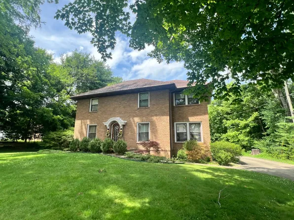 408 W Locust Ln, Robinson, IL 62454