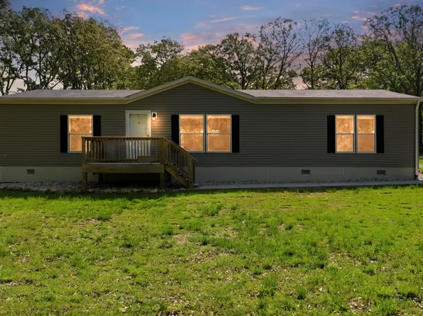 22227 Doe Run Trail, Wheatland, MO 65779