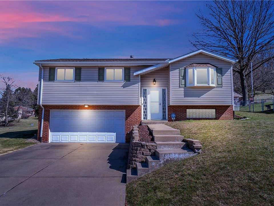 1st image of 301 Jo Ann Dr