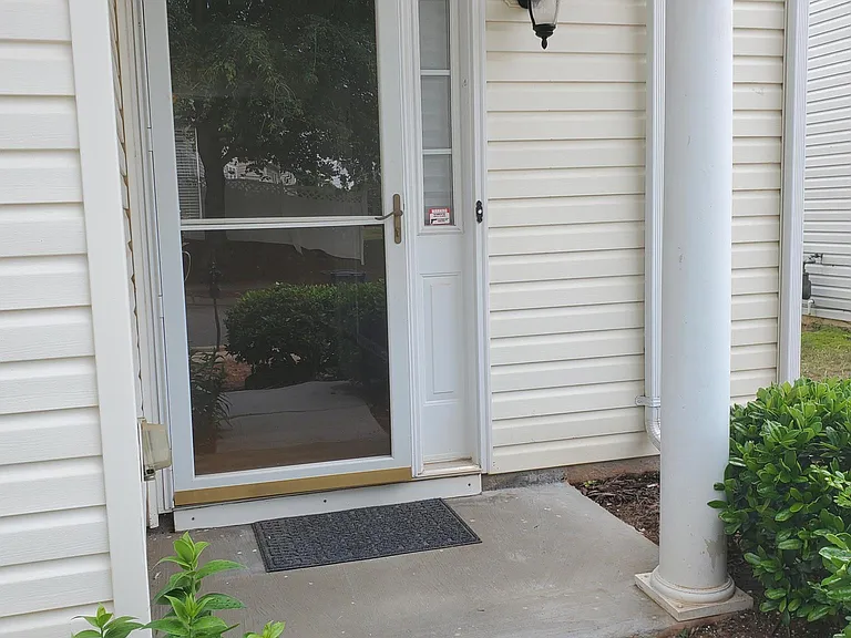 16816 Kettlewell Ln — Photo 3