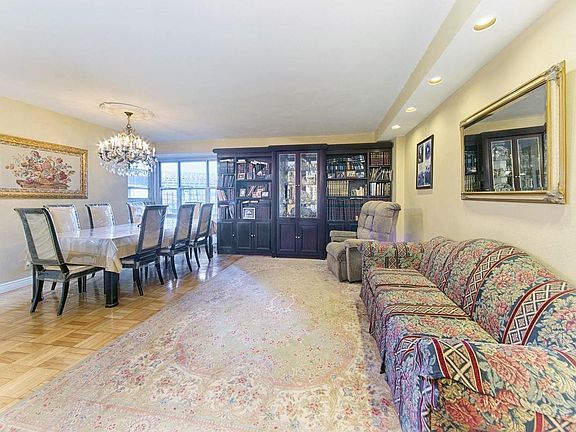 2nd image of 455 Fdr Dr APT B505