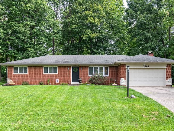 3rd image of 3548 Eastern Dr