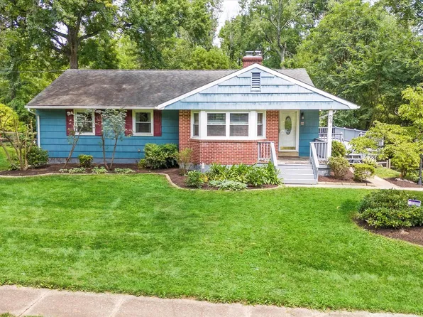 28 Park Dr, Newark, DE 19713