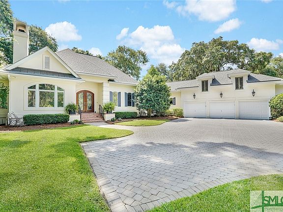 2nd image of 3 Deer Creek Drive