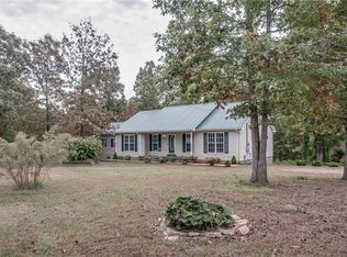 8690 Pinewood Rd, Lyles, TN 37098