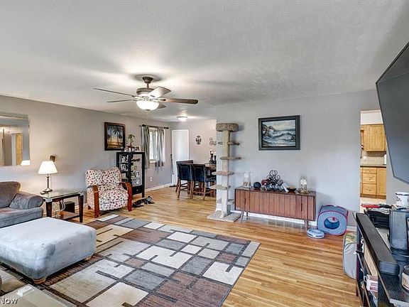 5th image of 24256 Rosita Ln