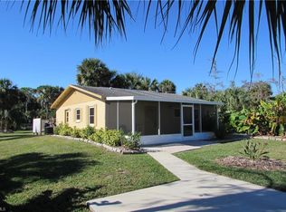 1081 17th St SW, Naples, FL 34117