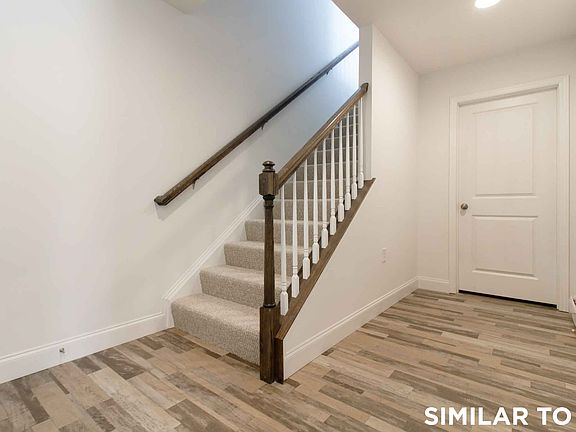 4th image of 311 Parade St