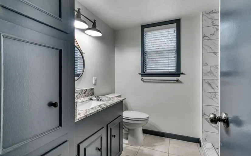 Photo 2 of 9 - S Ridgefield Cir - College Station, TX Bathroom that comes with bedroom for rent - S Ridgefield Cir