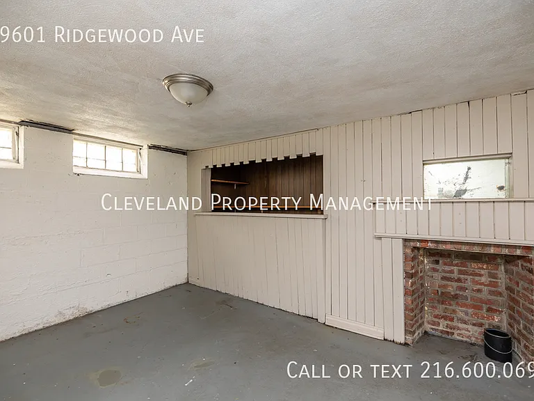 19601 Ridgewood Ave — Photo 10