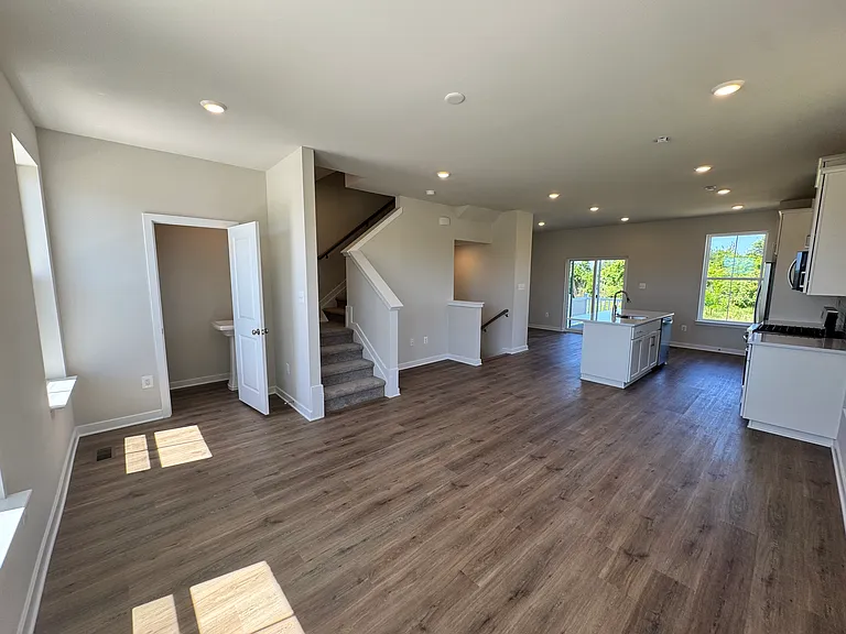 352 Mingo Way #352 — Photo 11