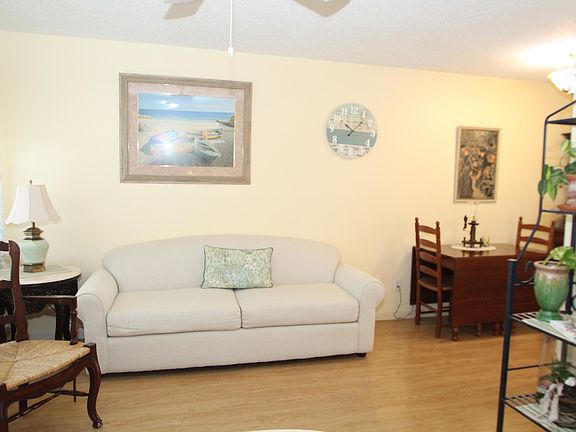 4th image of 32 Vista Gardens Trl APT 104