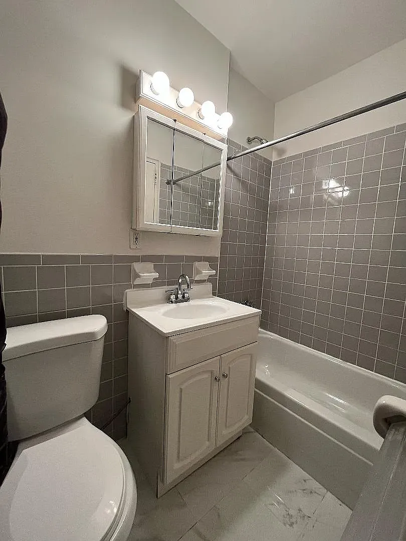 232 East 95th Street — Photo 3