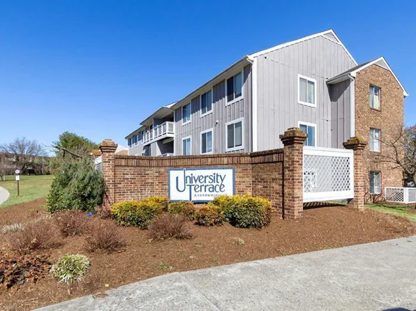 1204 University Ter APT E, Blacksburg, VA 24060