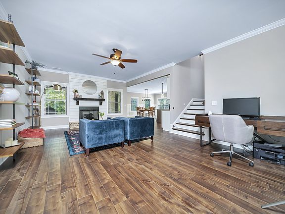 5th image of 4968 Saint Ives Dr