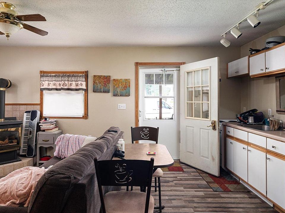 108 Central Ave, Coon Valley, WI 54623 MLS 1837257 Zillow