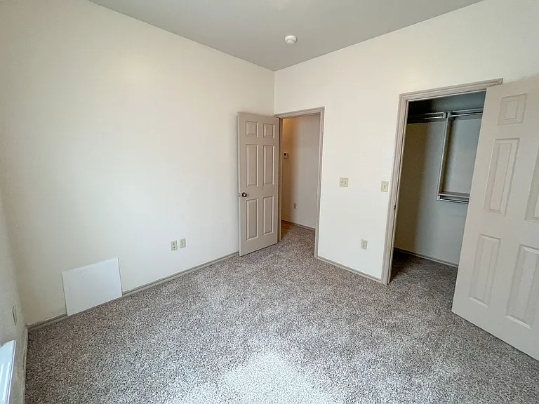 11234 Queen Anne Ave — Photo 12