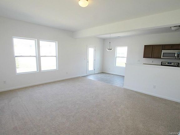 3rd image of 1550 Peabody St #21