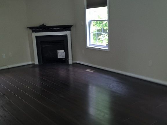 4th image of 51 Brier Ave