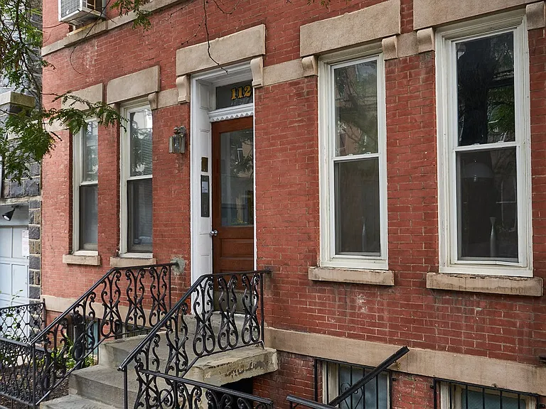 112 Sussex St — Photo 2