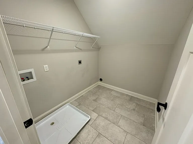 1535 Cherokee Landing Dr — Photo 31