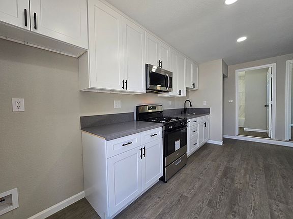 3rd image of 44510 21st St W #158FE2337