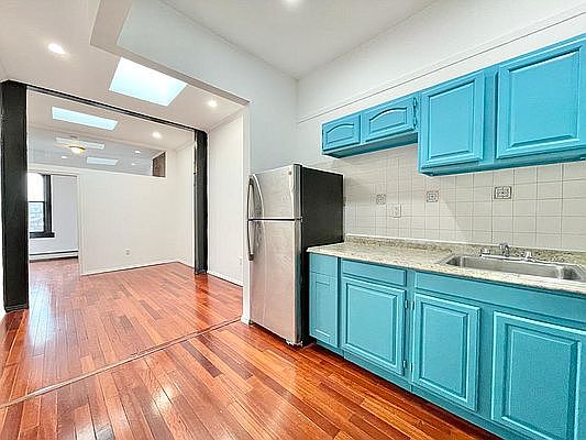 1st image of 303 Throop Ave APT 3L