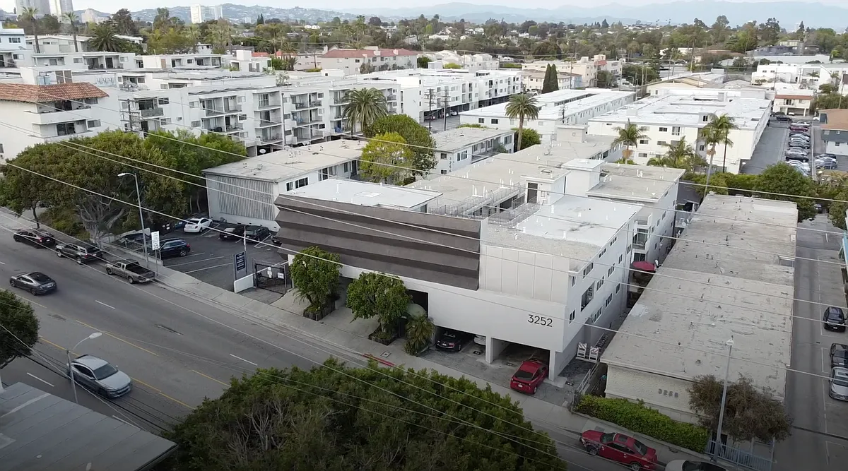 Building Photo - Overland Palms