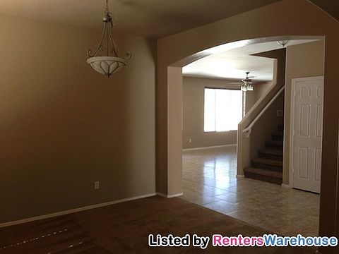 3rd image of 2910 E Lindrick Dr
