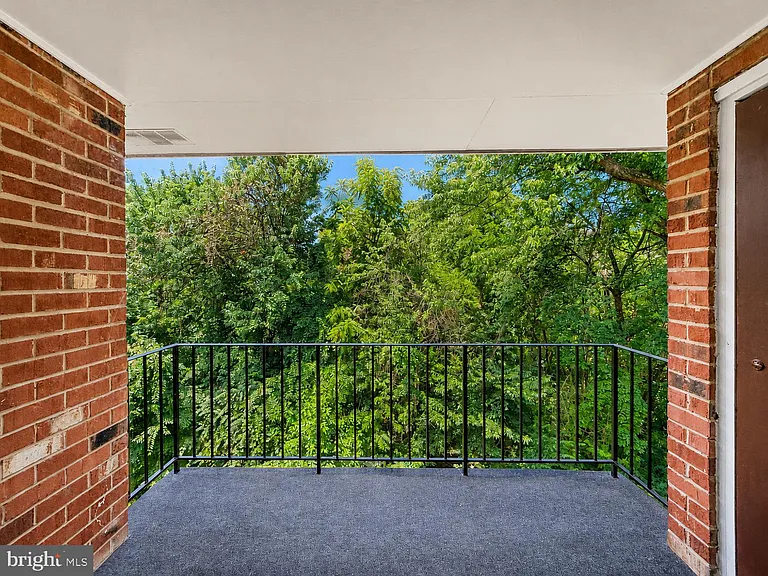3830 Lyndhurst Dr #303 — Photo 7