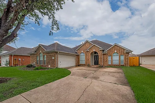 311 N Esplanade Ln Photo 1