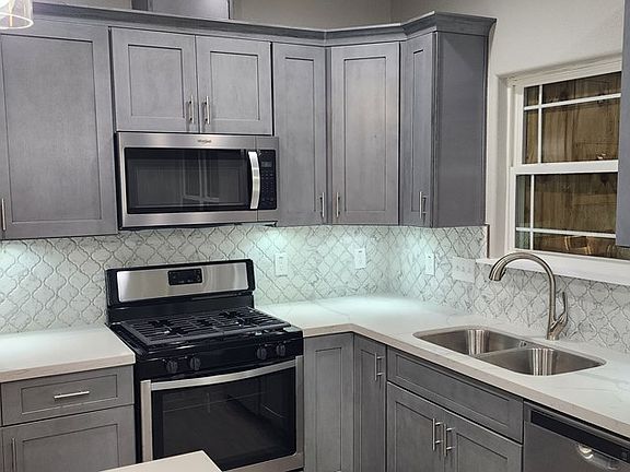 2nd image of 909 Stilwell Blvd