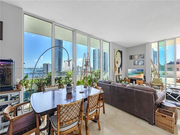 4th image of 350 NE 24th St APT 1201