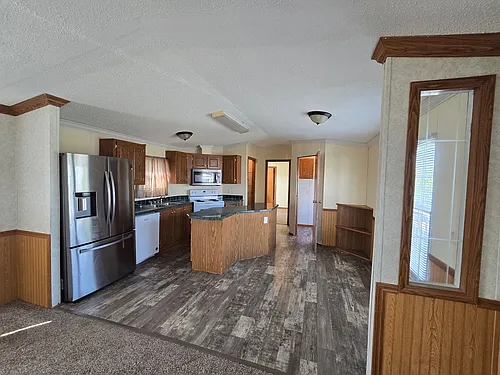 Floor plan 1211 Golden Vicary
