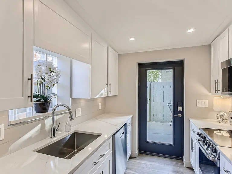 1157 Josephine St — Photo 3