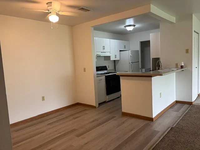 4664 S Park Ln #4664 — Photo 3