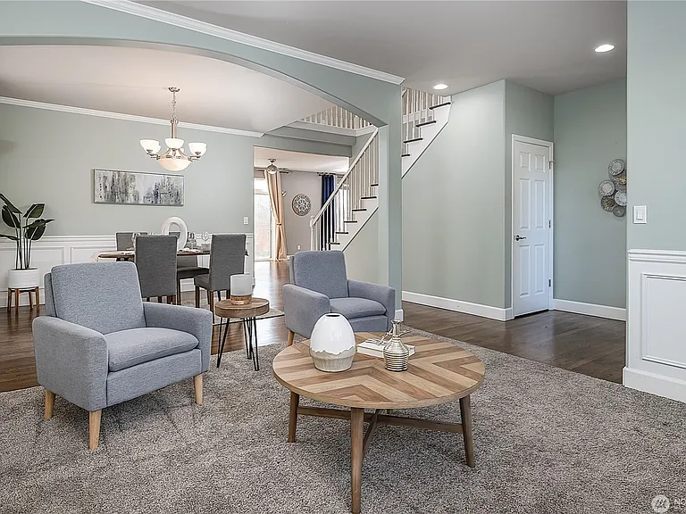 7909 NE 184th St — Photo 2