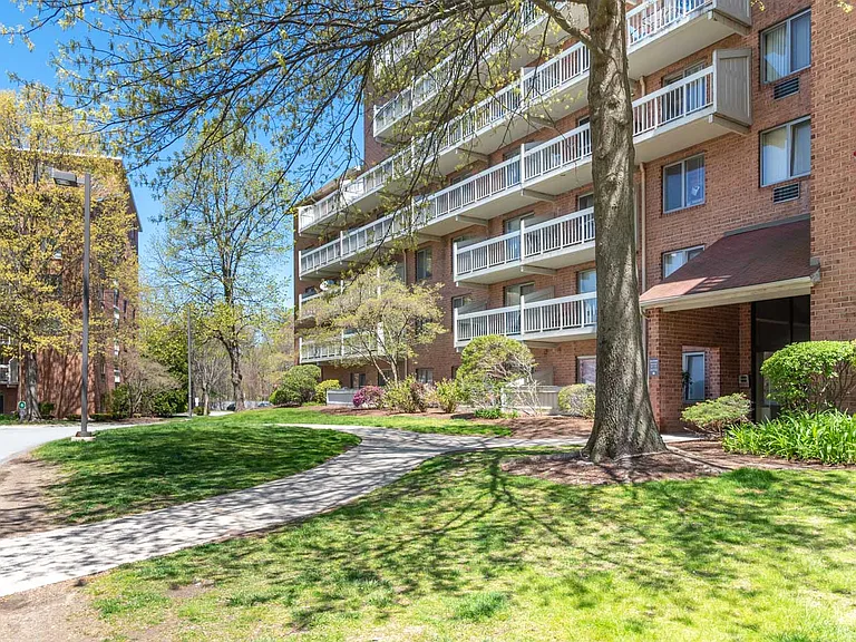 Kimball Court — Photo 15