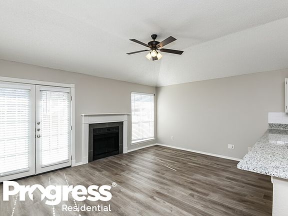 3rd image of 4648 Feathercrest Dr