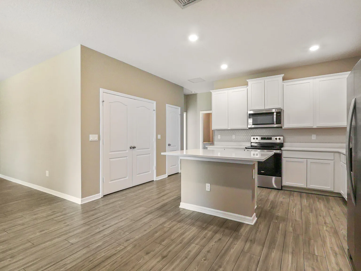 2 bed, 2.0 bath, 1245 sqft, $2,100 — Photo 4