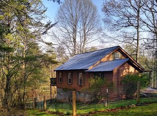 191 Hilltop Cir, Mccaysville, GA 30555