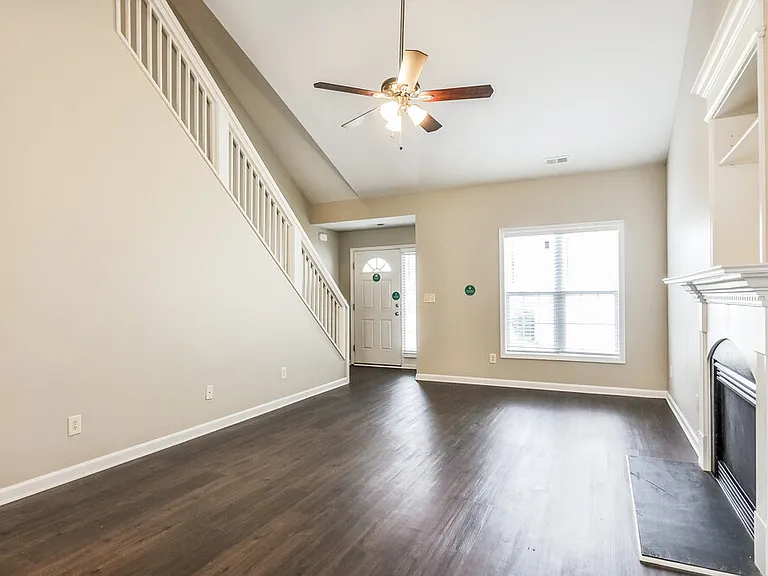 2716 Lead Crystal Ct — Photo 3