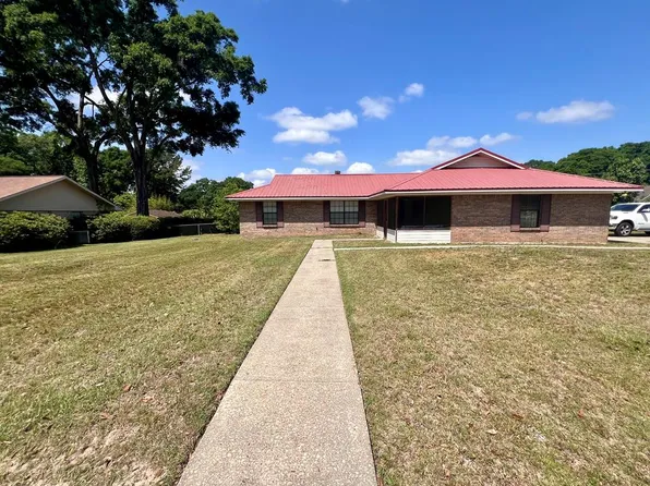 109 Wildwood Dr, Enterprise, AL 36330