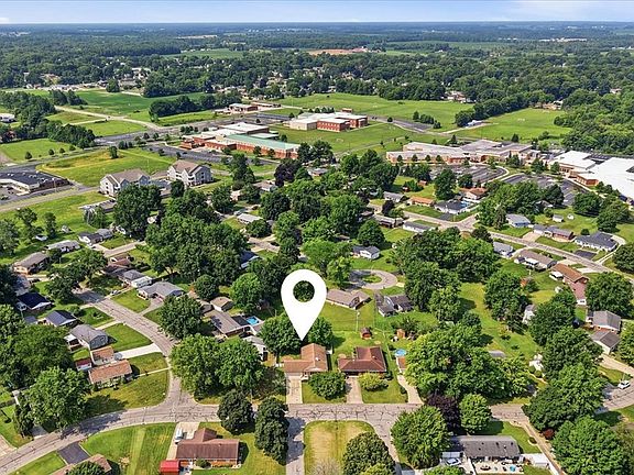 4th image of 749 Timberlane Dr