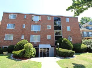 30 Evergreen Ave #103, Hartford, CT 06105