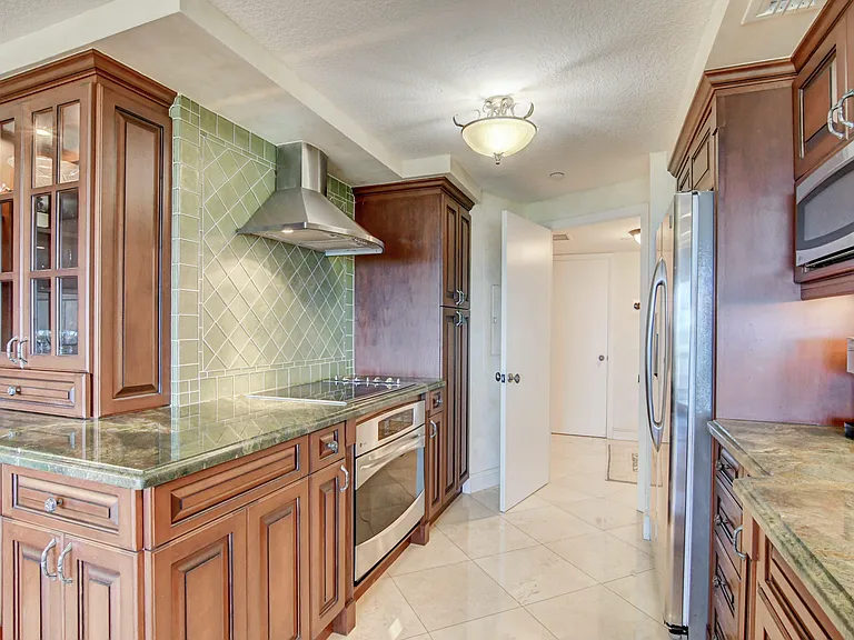 4301 N Ocean Blvd #607 — Photo 9